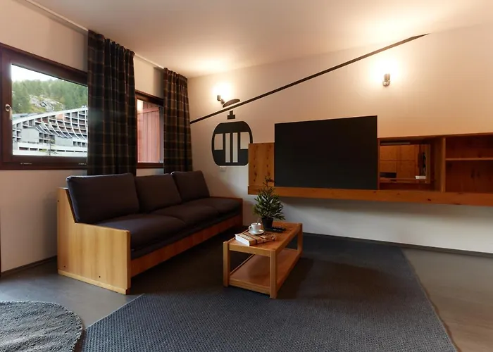 Base Camp Alpine 3* 브루일서비니아