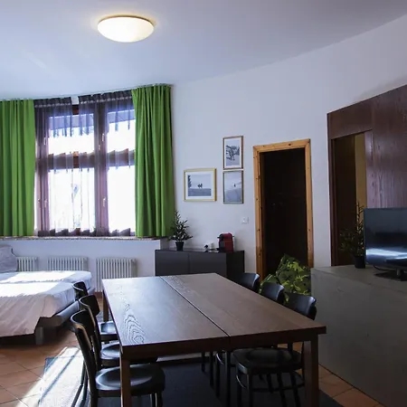 Base Camp Alpine Hotel 2*