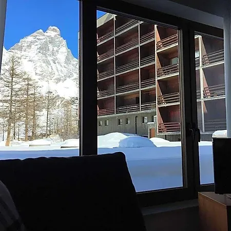 Appart hôtel Base Camp Alpine 3*