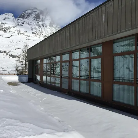 Base Camp Alpine Lägenhetshotell